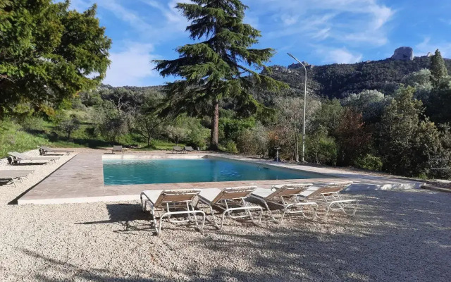 Studios indépendants dans grand Domaine en pleine nature