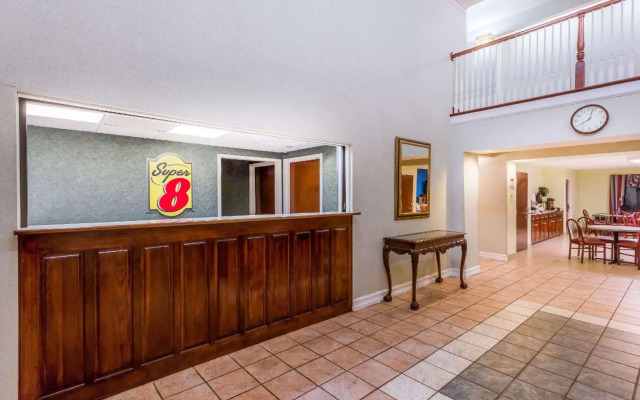 Super 8 By Wyndham Tallapoosa