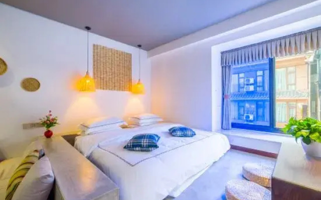 Emeishan Four Seasons Impression Hotel