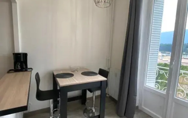 Studio meublé tout confort en Centre Ville