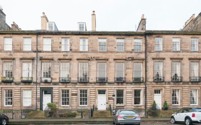 Gloucester Place Georgian Apartment