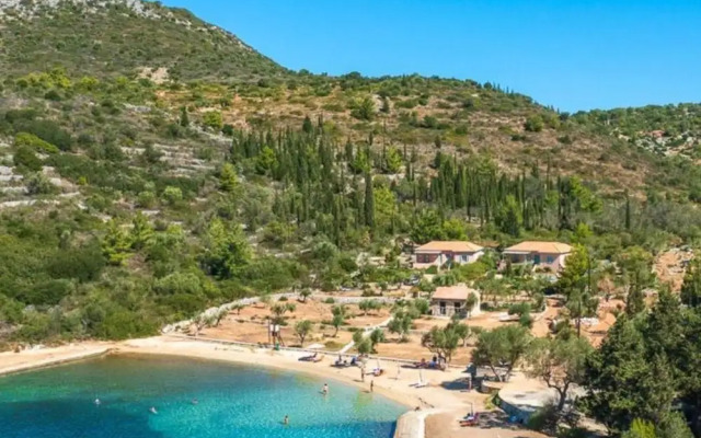 Loutsa Waterside in Vathy