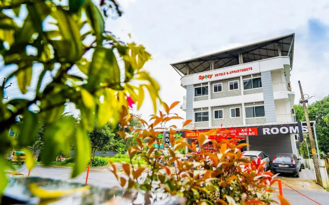 OYO 14866 Home Elegant Stay Kochi Airport