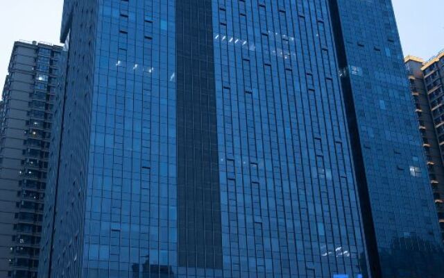 Lavande Hotel (Zhengzhou Hanghai Road Qiliyan Metro Station)