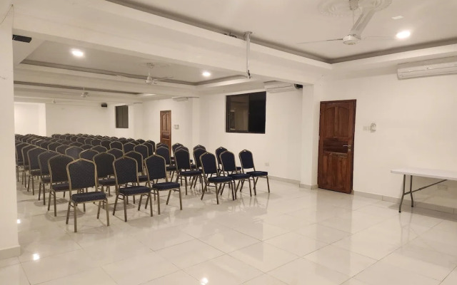 Diani Palm Resort & Apartments