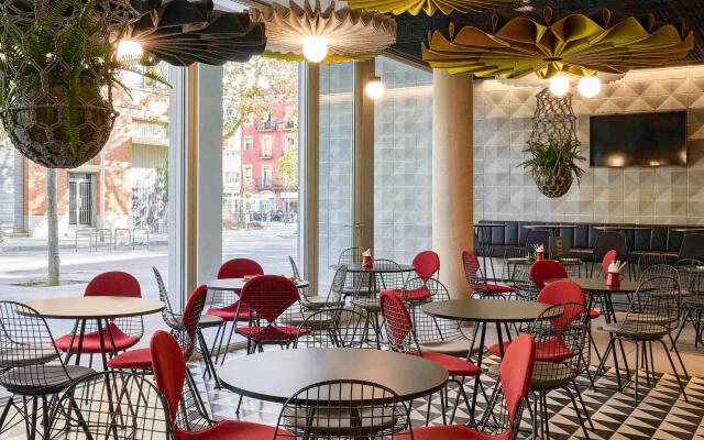 ibis Barcelona Pza Glories 22 Hotel