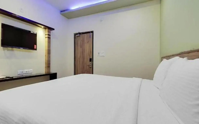 Townhouse OAK Hotel SVA