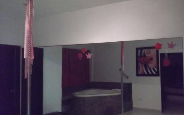 Motel Del Rey