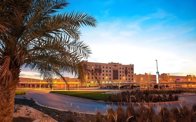 Ayla Bawadi Hotel & Mall
