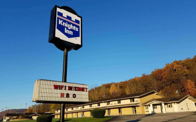 Knights Inn Franklin, PA