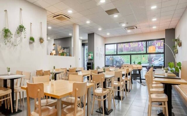 B&B HOTEL Maubeuge Louvroil