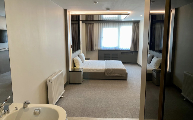 Triada Hotel Karakoy