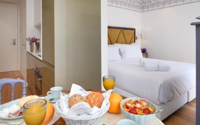 Aurea Once Upon a House