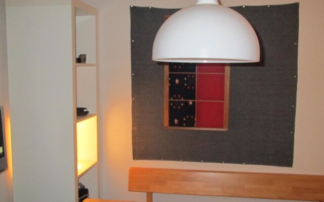 Central Osaka Bed and Breakfast Hostel