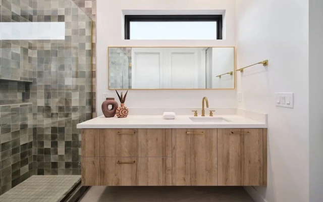 Luxe - Solstice Retreat - Heated Pools - 2 Homes