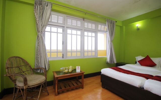 Oyo 4305 Yang's Inn