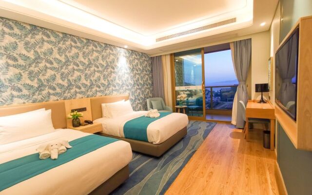 Emerald Bay Hotel Fuxian Lake