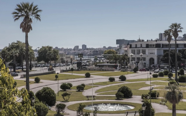 Rent4rest Estoril Beachfront Apartments - Balcony Studio