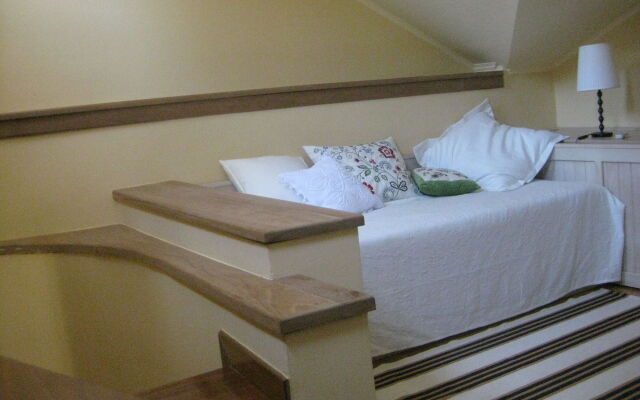 Traditional Hotel  IANTHE