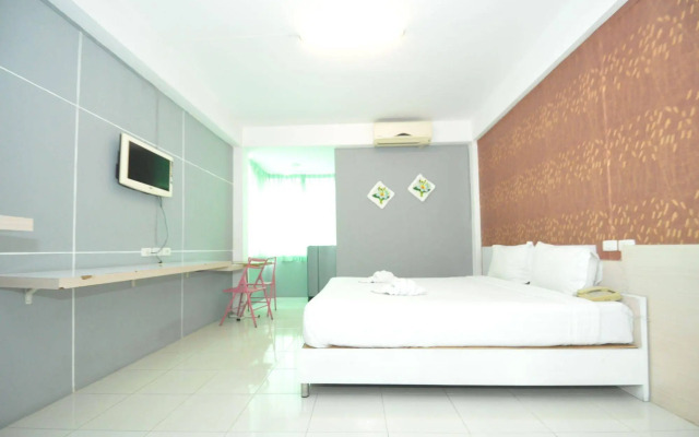 Kriss Residence