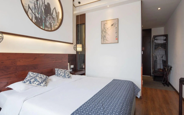 Tongxiang Wuzhen Yuexiang Inn