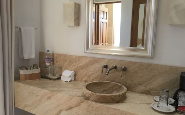 Posada del Tepozteco - Hotel & Gallery