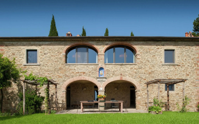 Villa in Tuscany With Organic Wine Estate