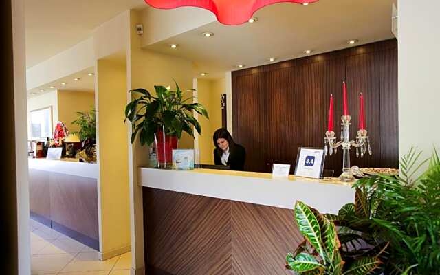 Hotel Touring