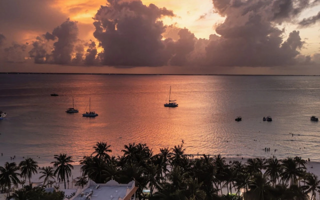 Villas Amanecer by Andiani Travel