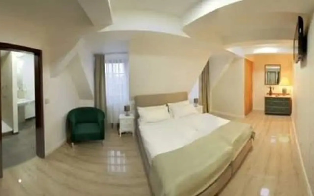 Micha'S Hotelbetriebe – Hotel Am Markt