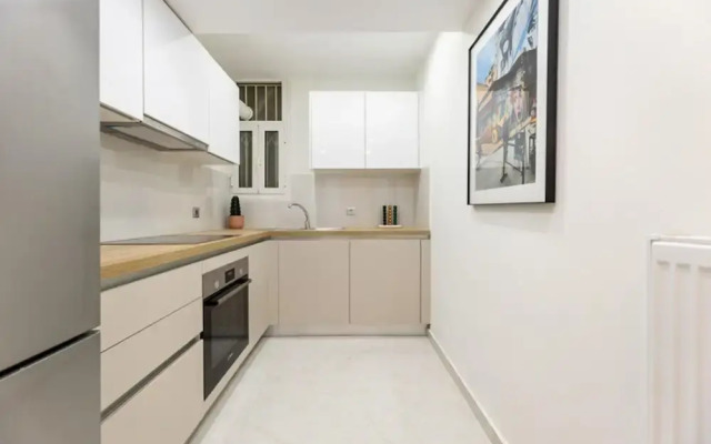 Bright and Stylish Apartment in Palaio Faliro