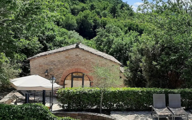 Borgo Livernano