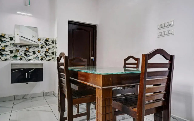 OYO Flagship 80461 R K Residency