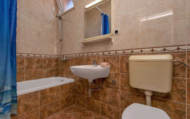 Ruzi - Family and Friends - A1