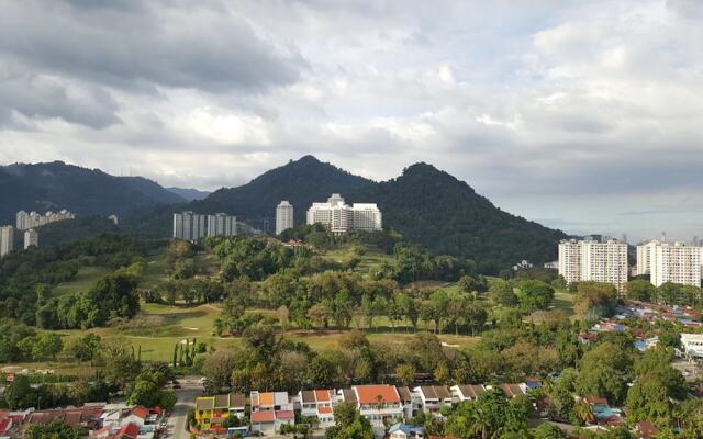 Sky Holiday Home - Golf View