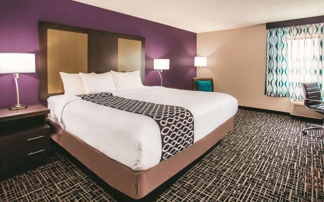 La Quinta Inn & Suites by Wyndham Cincinnati NE - Mason