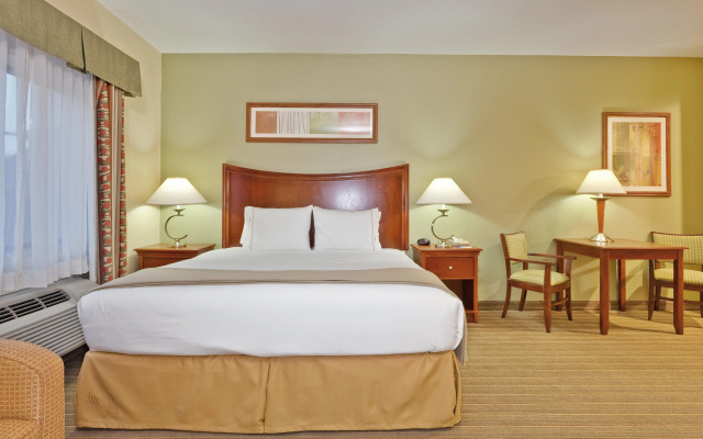 Holiday Inn Express Winfield by IHG