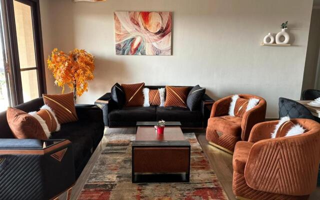 Beverly Hills Flat