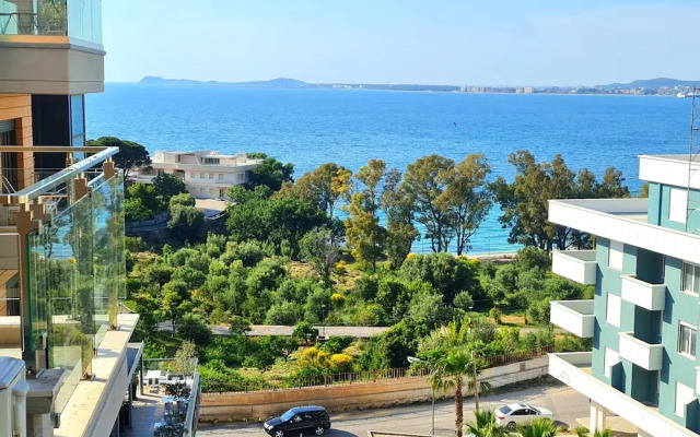 Holiday 2-bedroom Apartment in Vlora