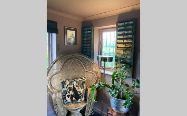 Hip & Stylish House, edge of The Cotswolds