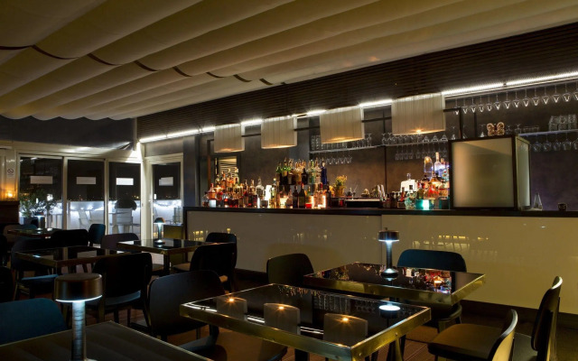 The Independent Hotel