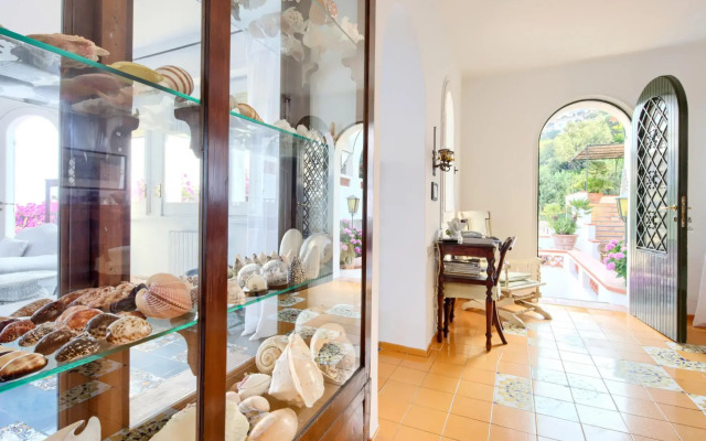 Estate4home - Villa Bougainville
