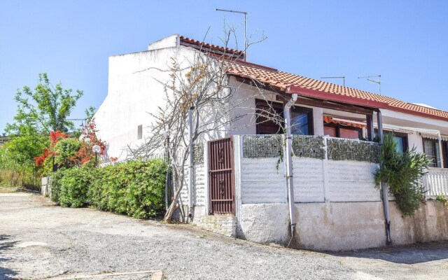 Beautiful Apartment in Briatico With Wifi and 2 Bedrooms