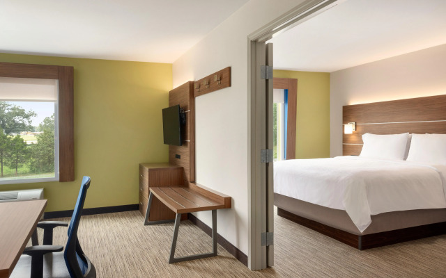 Holiday Inn Express Inn & Suites Searcy by IHG