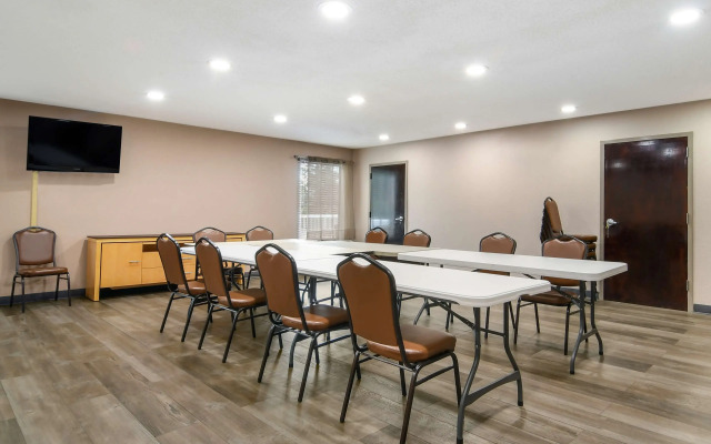 SureStay Plus Hotel by Best Western Tarboro