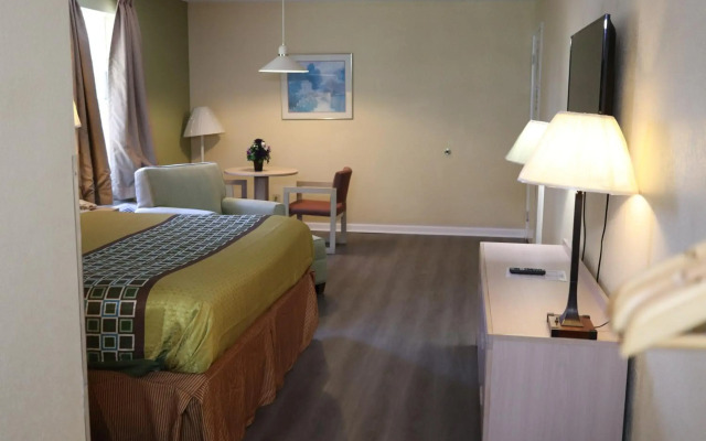 Woodstream Inn