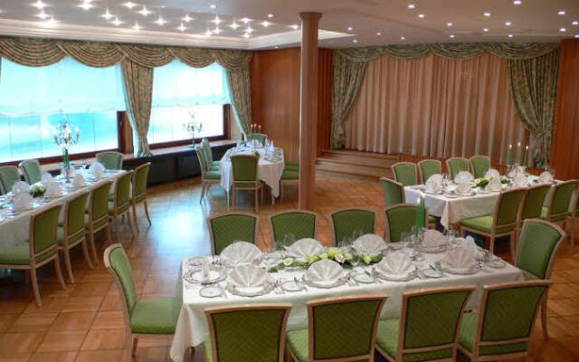 Hotel-Restaurant Arneggers Adler