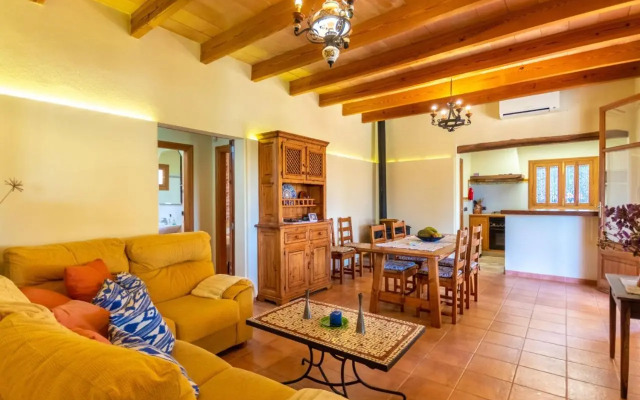 Holiday Home es Coscolls (Pic300)