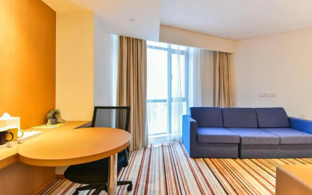 Holiday Inn Express Shanghai Jiading Industry Park by IHG
