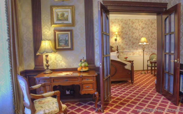 Отель «Фредерик Коклен»